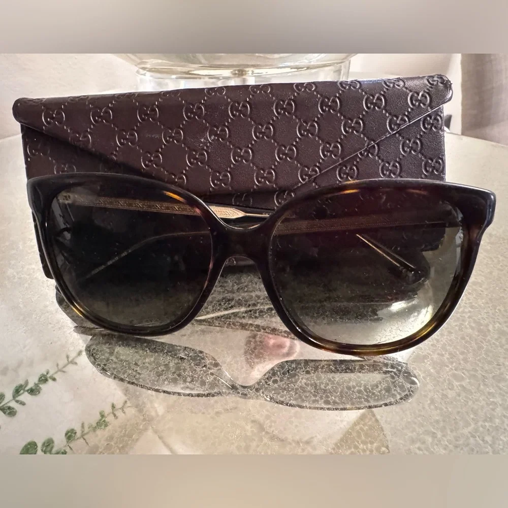 Gucci stylish black
